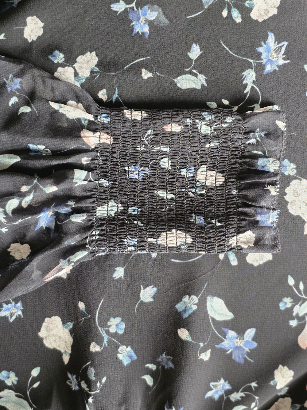 NWOT Aritzia Wilfred Alexis Blouse - Spring Medley Black Size M - Picture 9 of 9